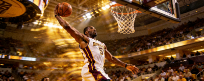 NBA篮球球星比赛精彩扣篮瞬间图